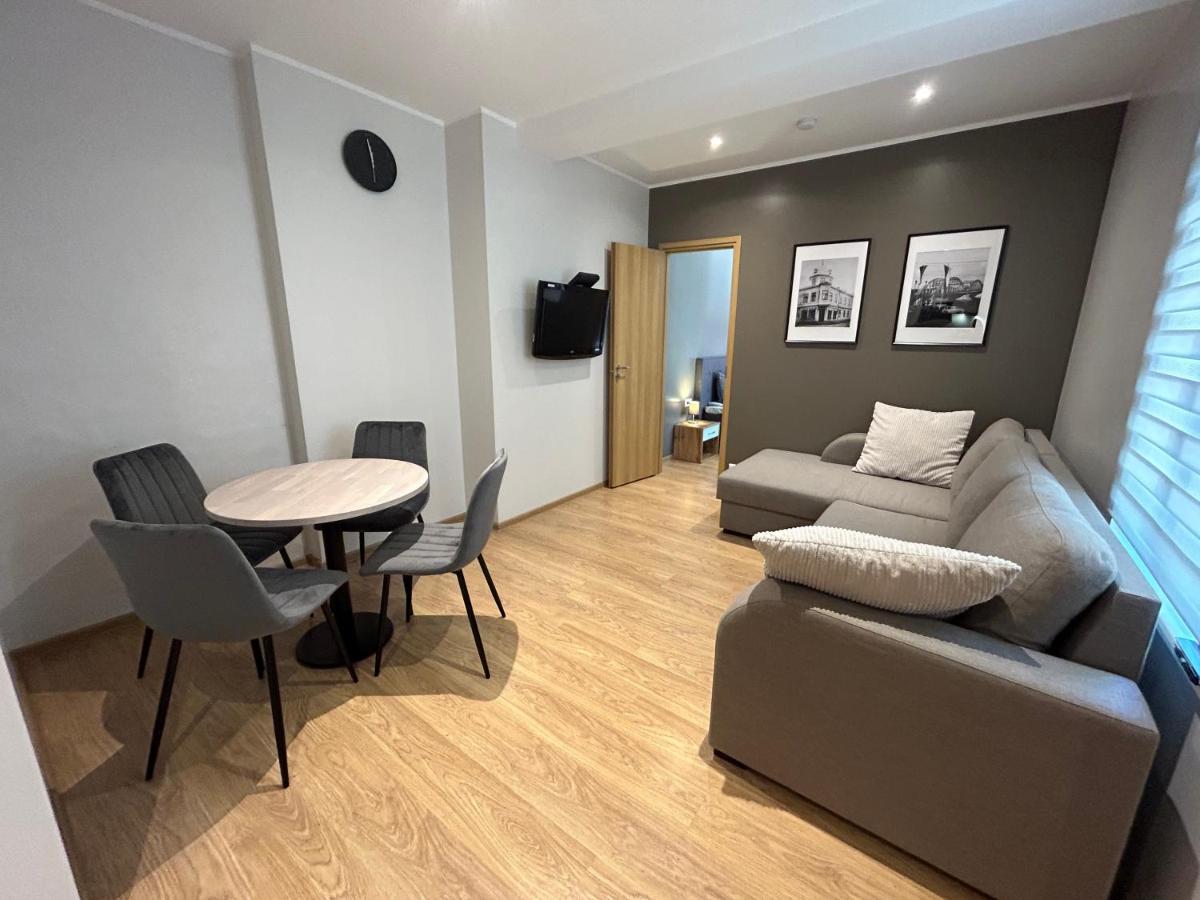 Jon'S 2 Apartments Parnu Bagian luar foto
